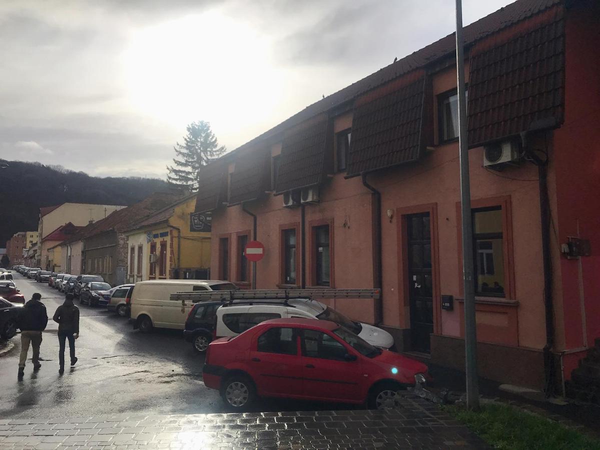 Casa Pino Hotell Braşov Eksteriør bilde