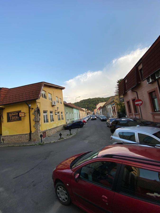 Casa Pino Hotell Braşov Eksteriør bilde
