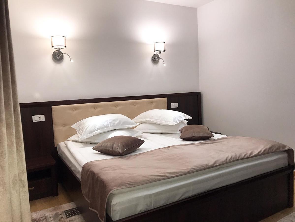 Casa Pino Hotell Braşov Eksteriør bilde